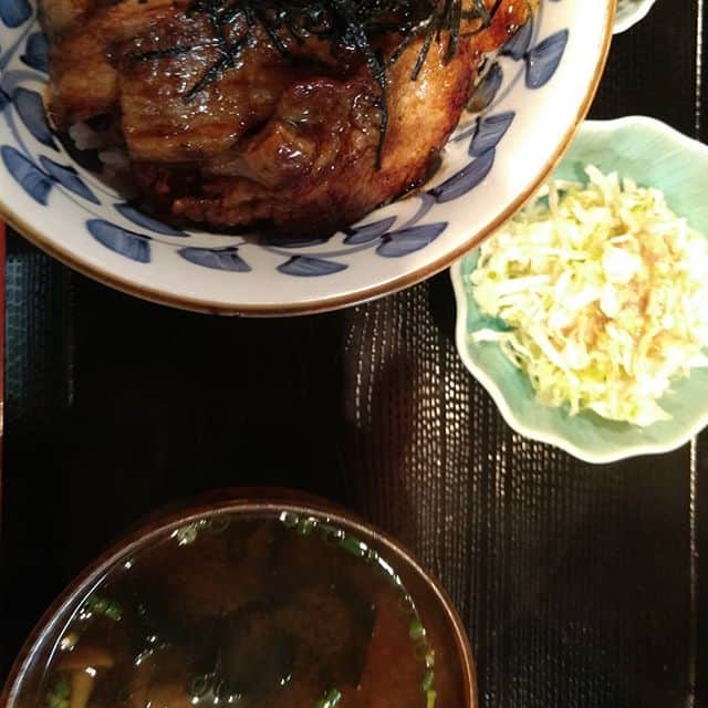 三弘亭にて