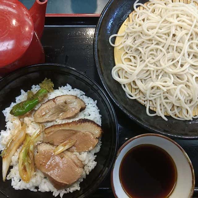 小諸そば神保町店にて