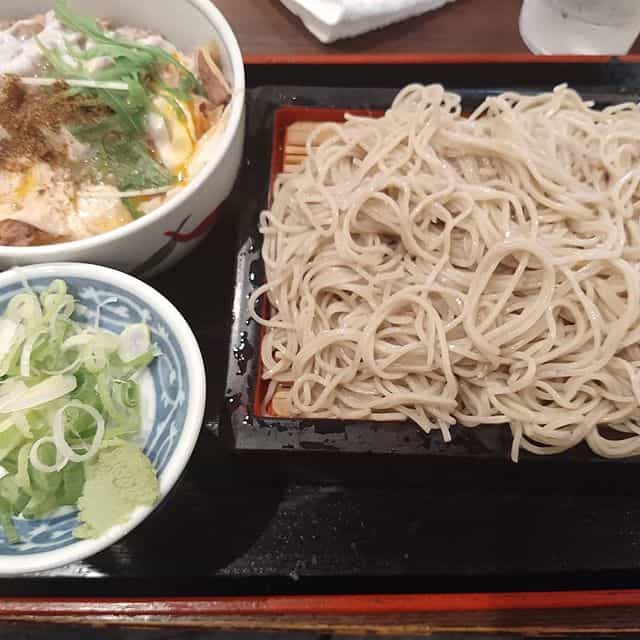 そば処　二月堂にて