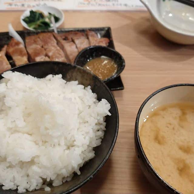肉バルミート酒場たかにて