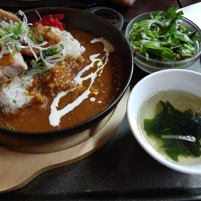 肉バル×ワイン酒場　東京食堂 & 東京チキン五反田桜小路にて