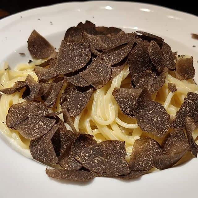 湯島 エスターテ　～自然派ワインが中心のイタリアン～にて